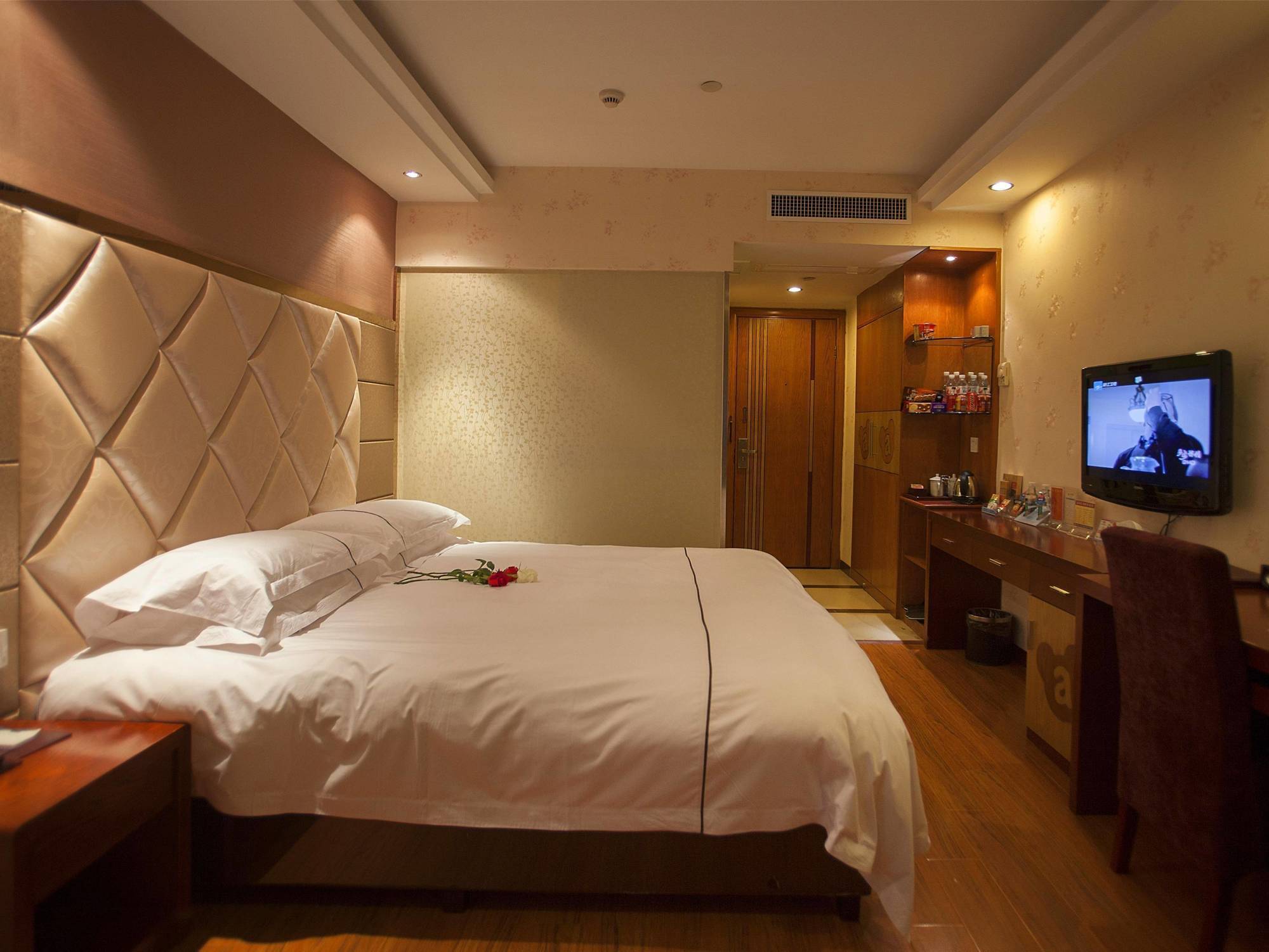 Yiwu Luckbear Hotel מראה חיצוני תמונה